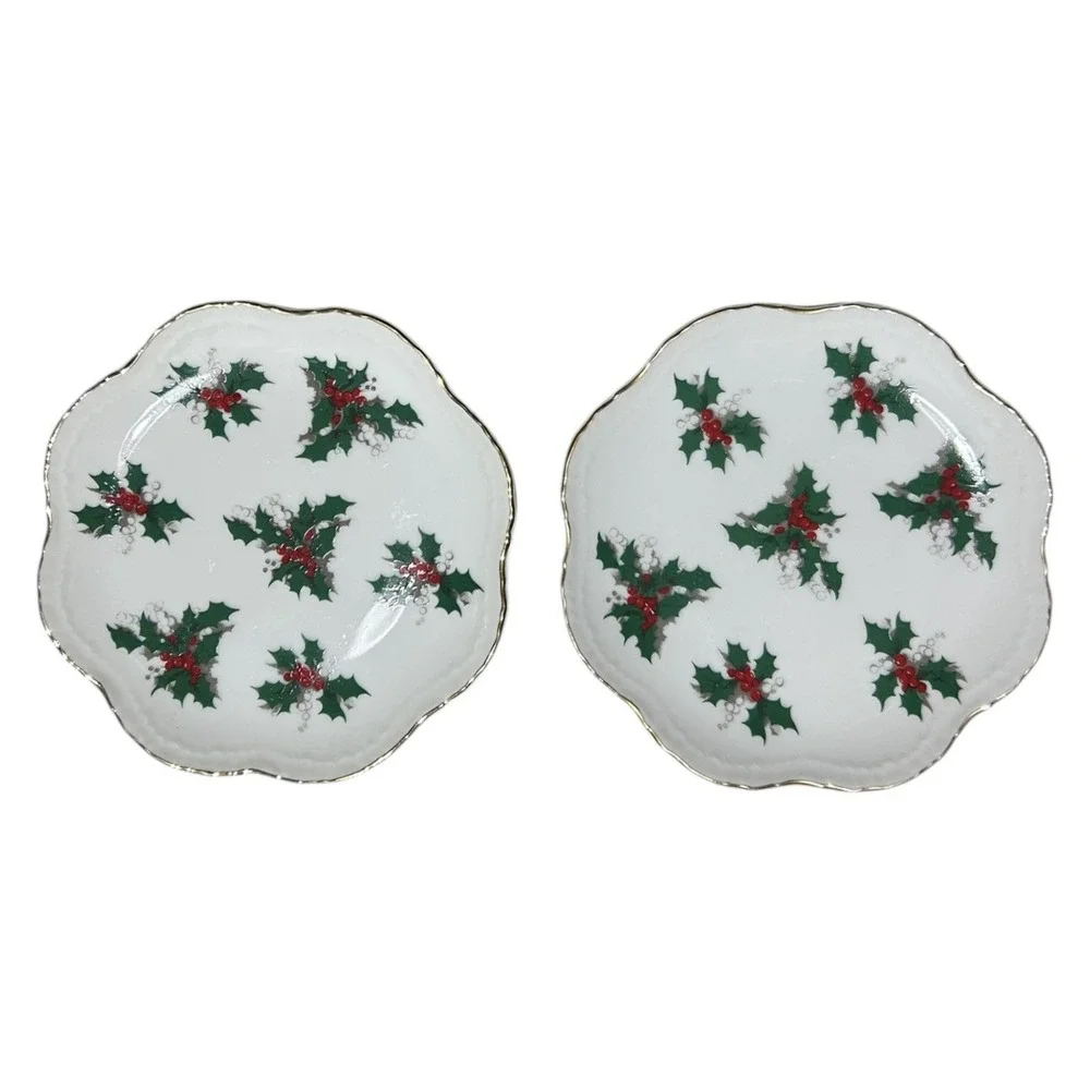 2 Vtg LEFTON Holly & Berry Dessert / Snack Plates 6